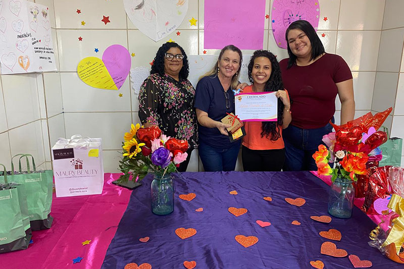 Na Creche Renascer e na Escola Tio Pedro, o Dia do Monitor foi celebrado com carinho e reconhecimento